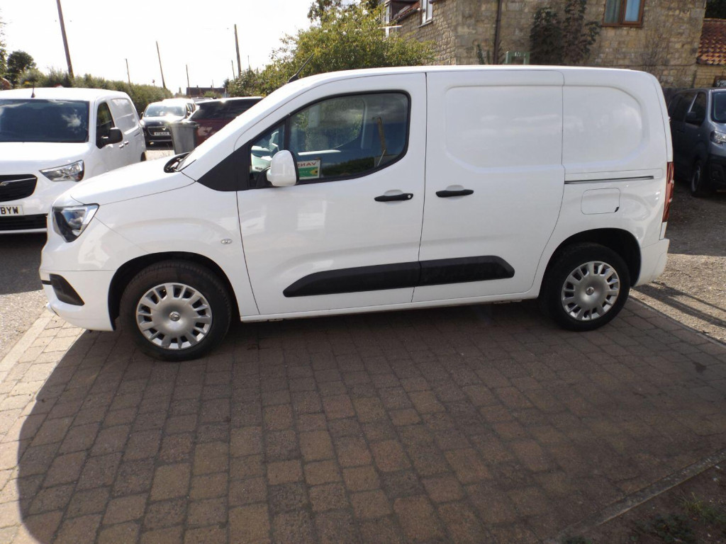 VAUXHALL COMBO