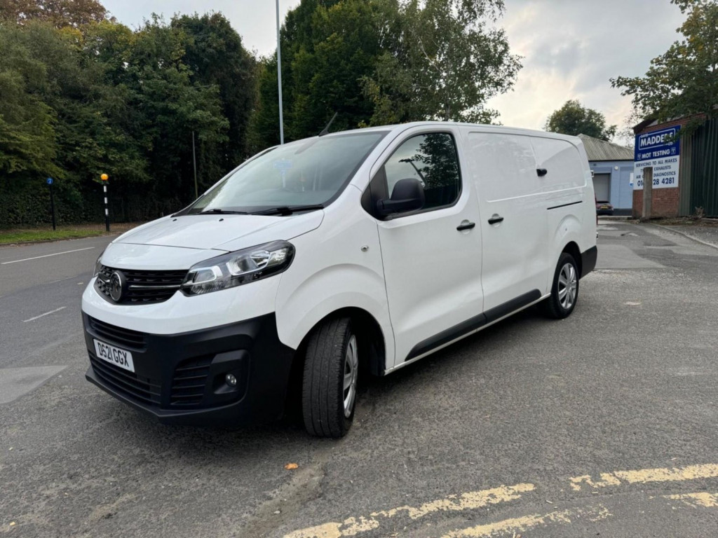 VAUXHALL VIVARO
