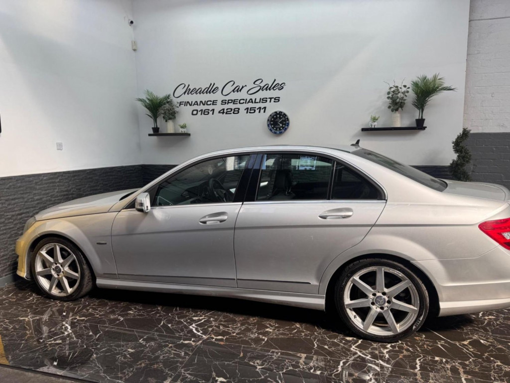 MERCEDES-BENZ C CLASS