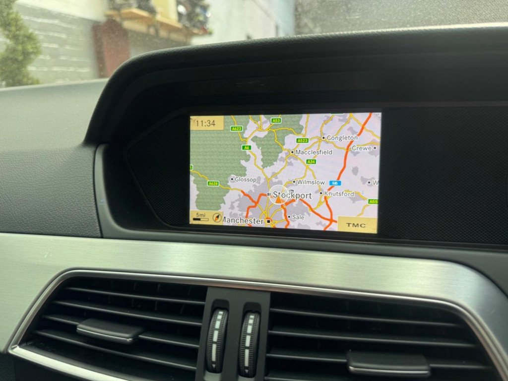 MERCEDES-BENZ C CLASS