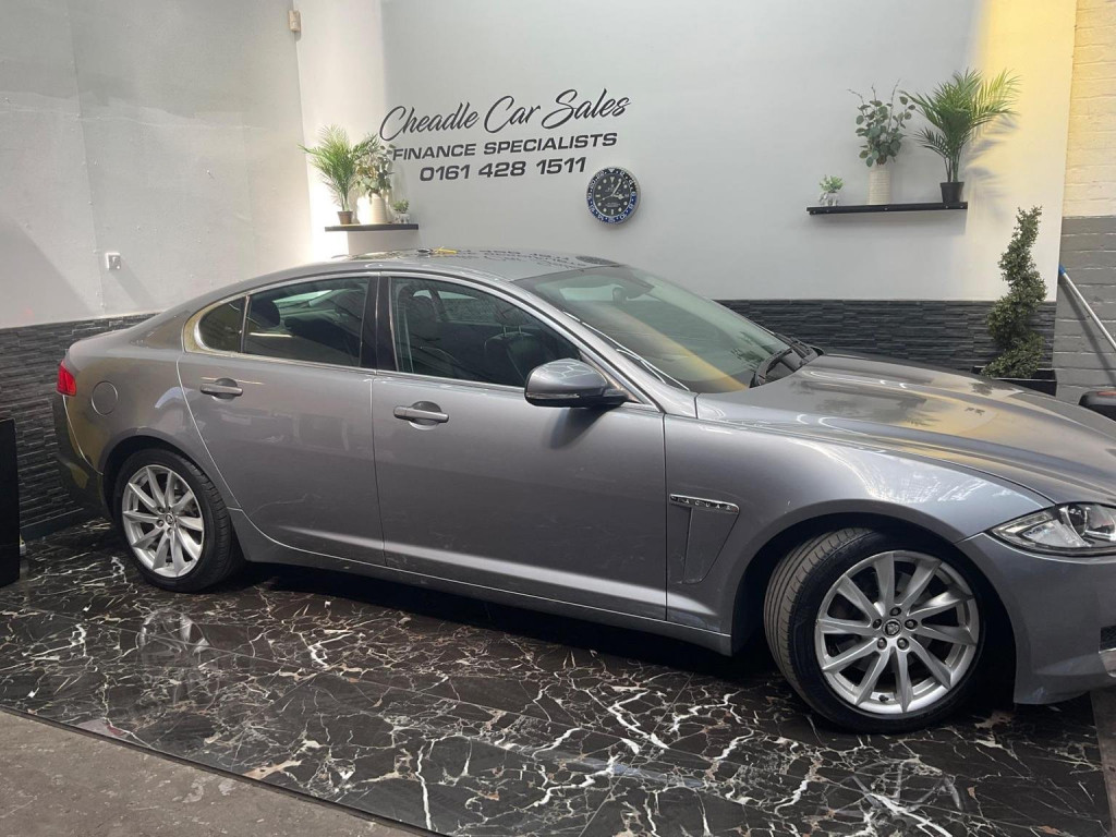 JAGUAR XF