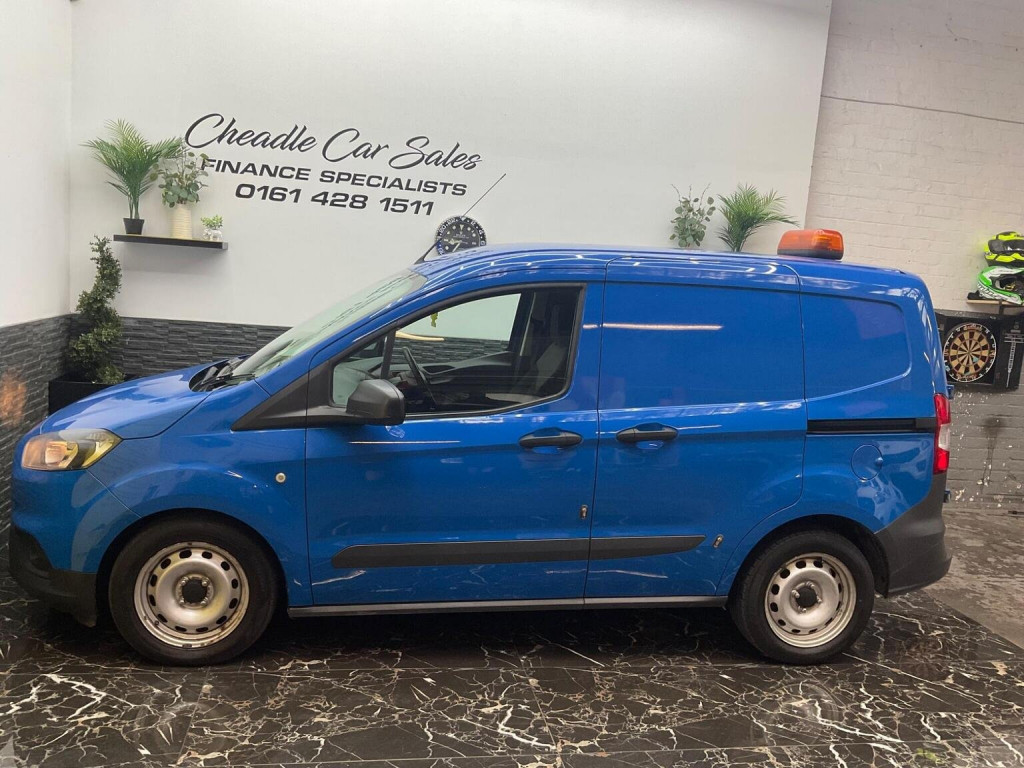 FORD TRANSIT COURIER