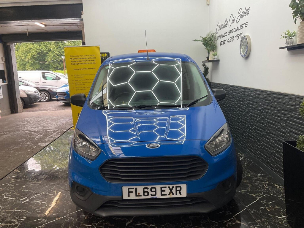 FORD TRANSIT COURIER