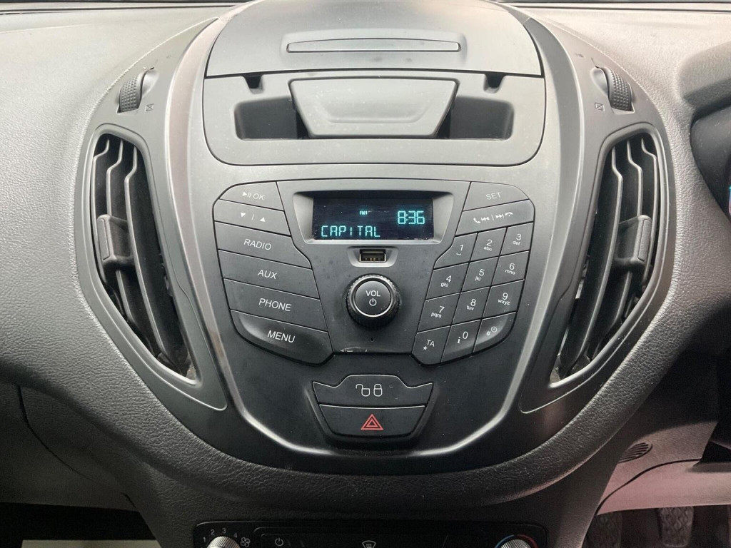 FORD TRANSIT COURIER