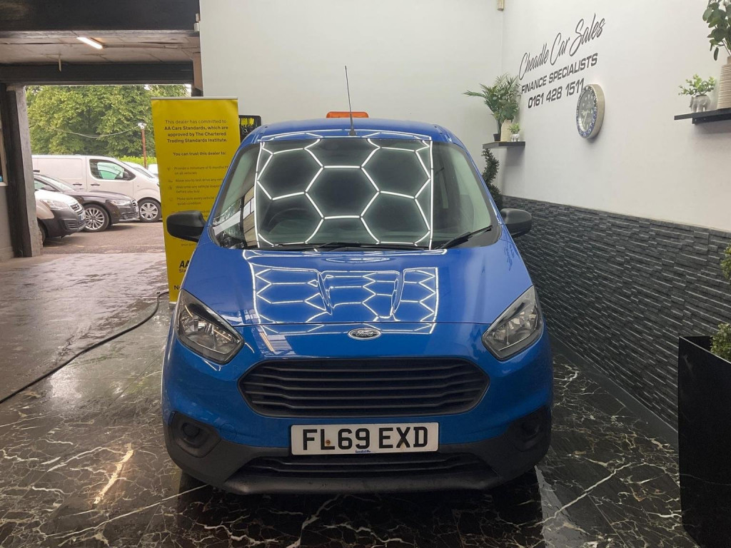 FORD TRANSIT COURIER