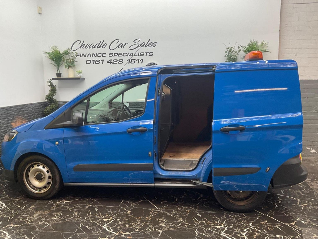 FORD TRANSIT COURIER