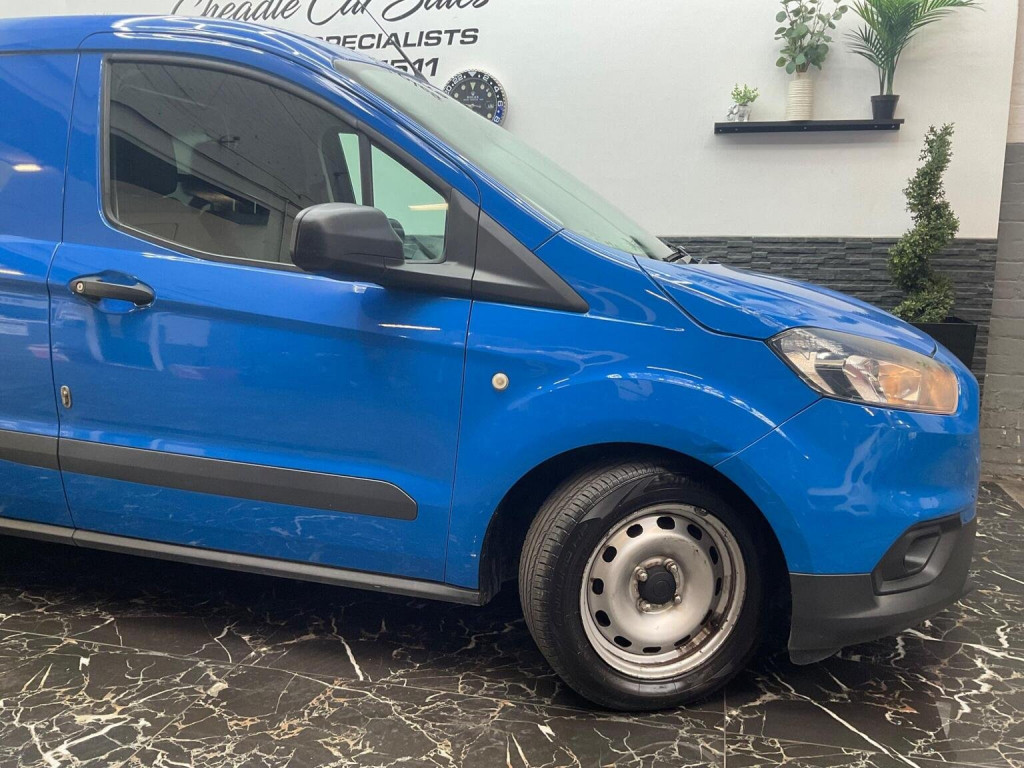 FORD TRANSIT COURIER
