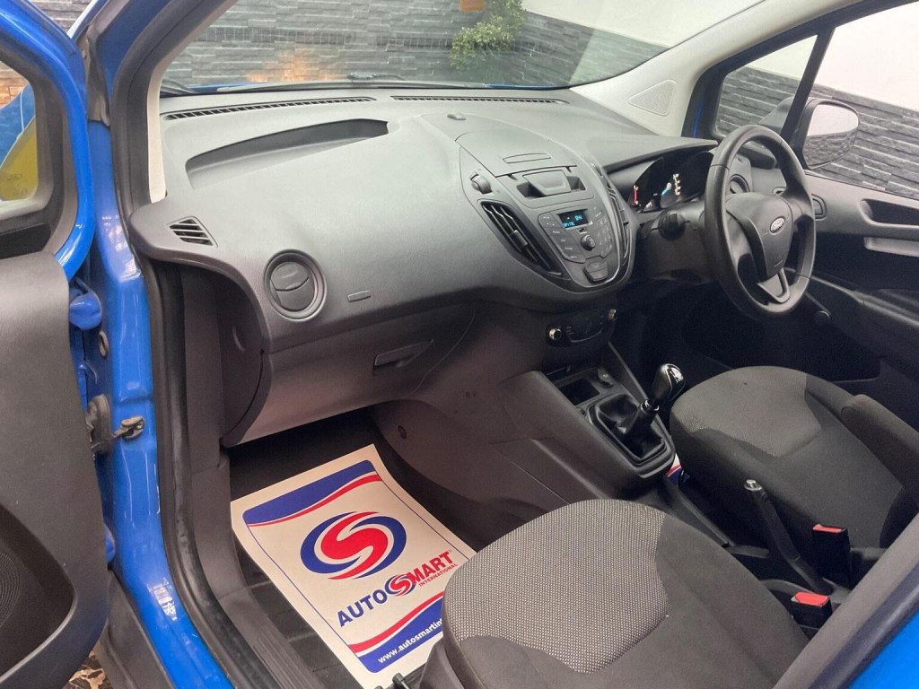 FORD TRANSIT COURIER