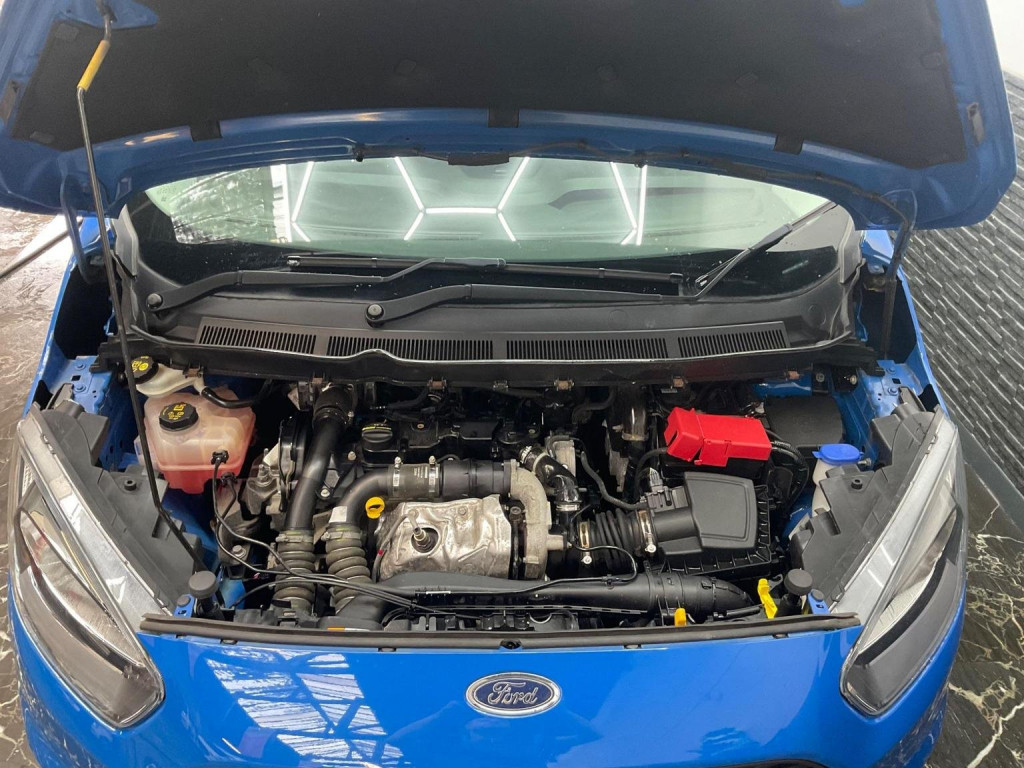 FORD TRANSIT COURIER