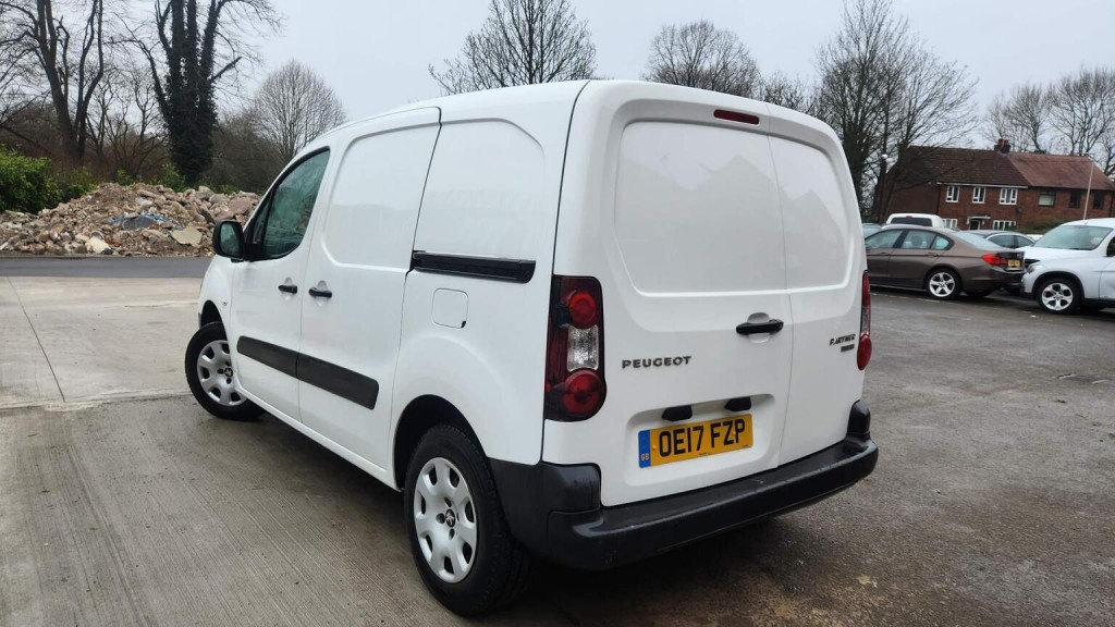 PEUGEOT PARTNER
