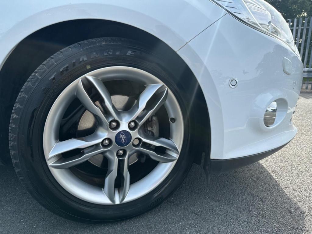 View FORD FOCUS 1.0 T EcoBoost Titanium X