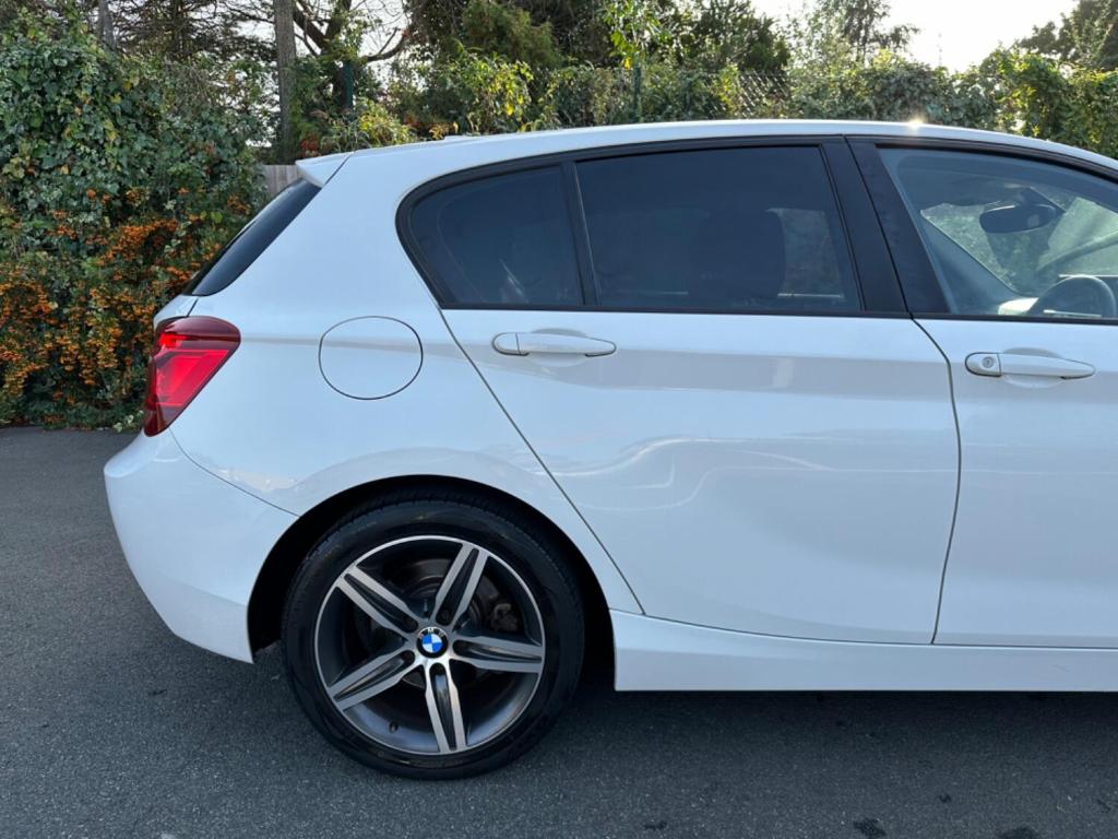 BMW 1 SERIES