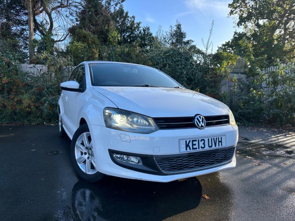 VOLKSWAGEN POLO