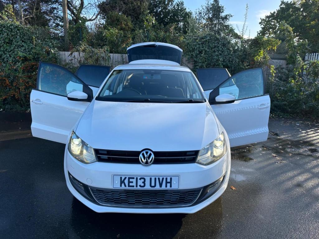 VOLKSWAGEN POLO
