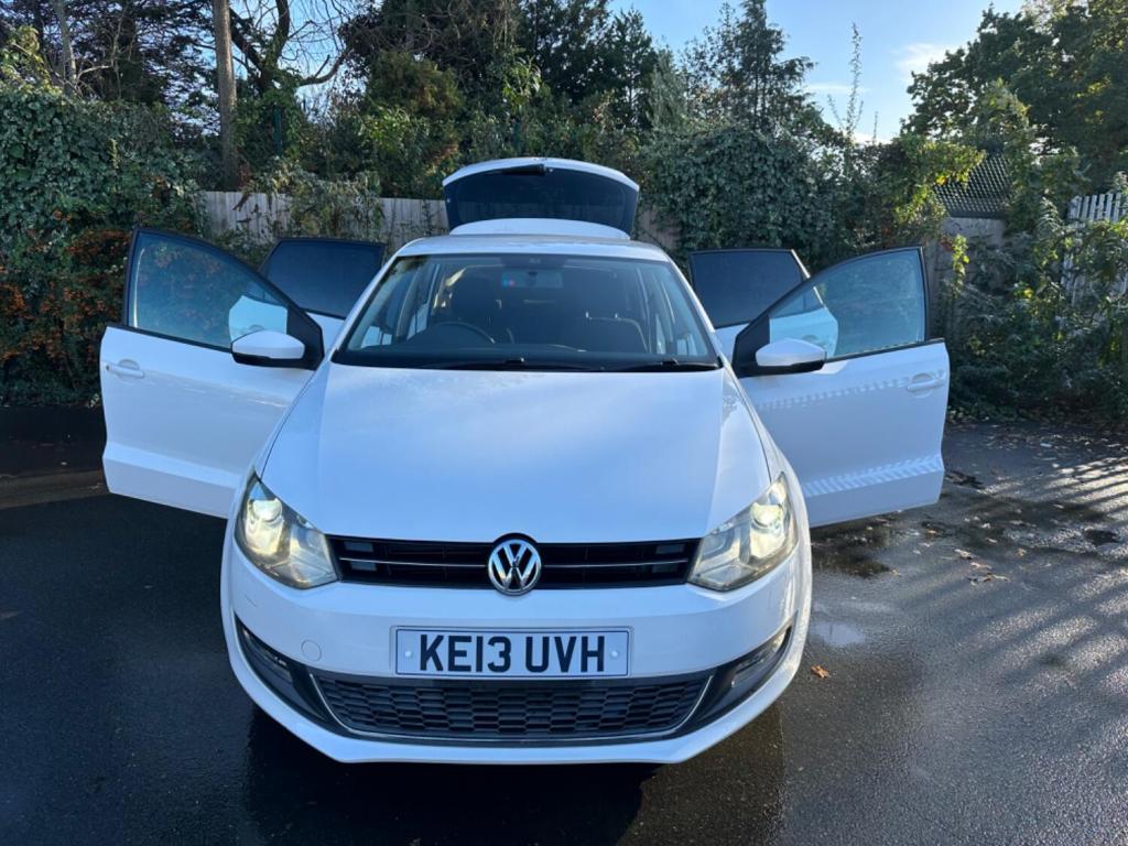 VOLKSWAGEN POLO
