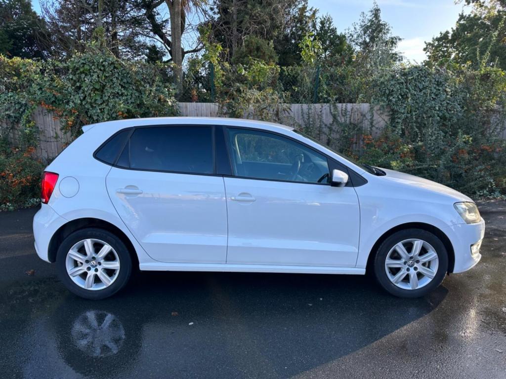 VOLKSWAGEN POLO