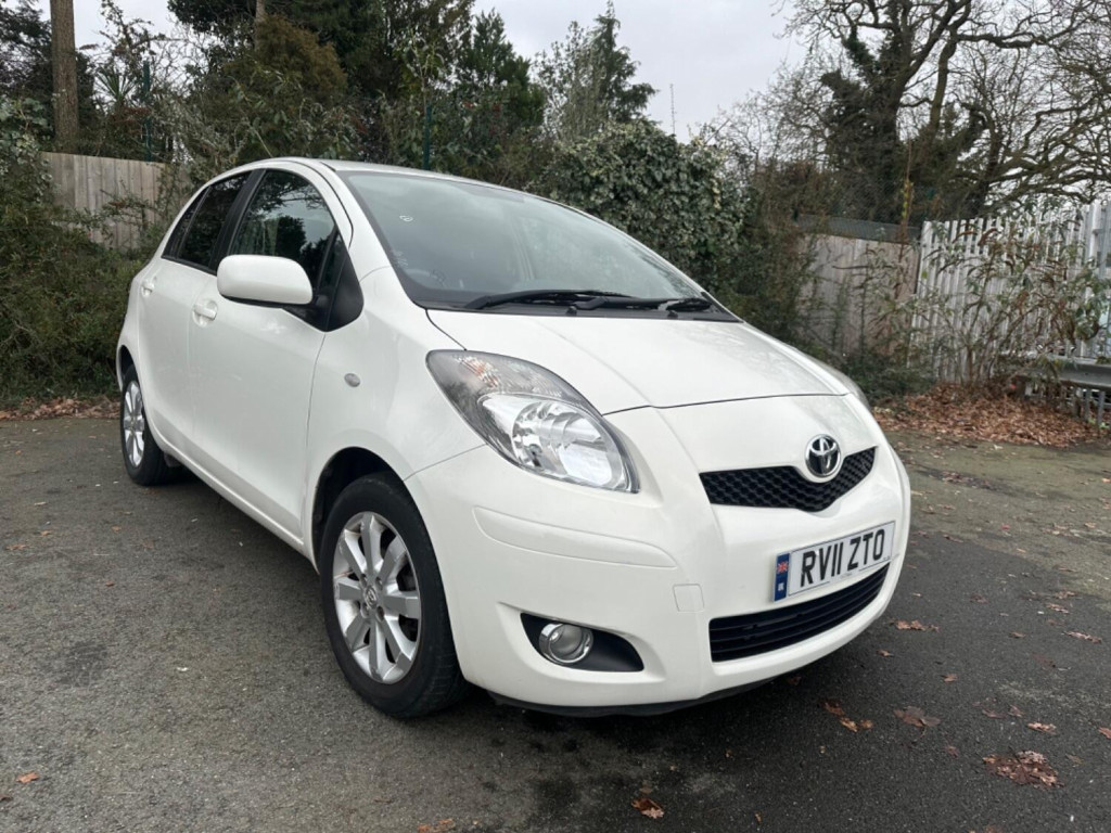 View TOYOTA YARIS 1.3 Dual VVT-i T Spirit 