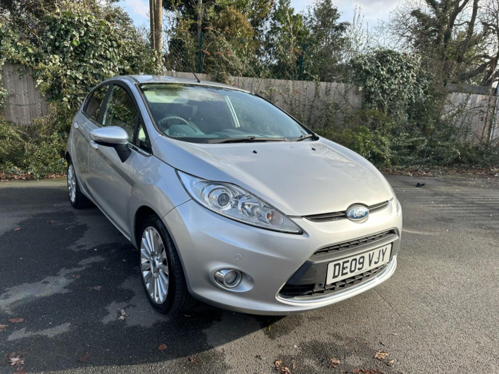View FORD FIESTA 1.4 Titanium 