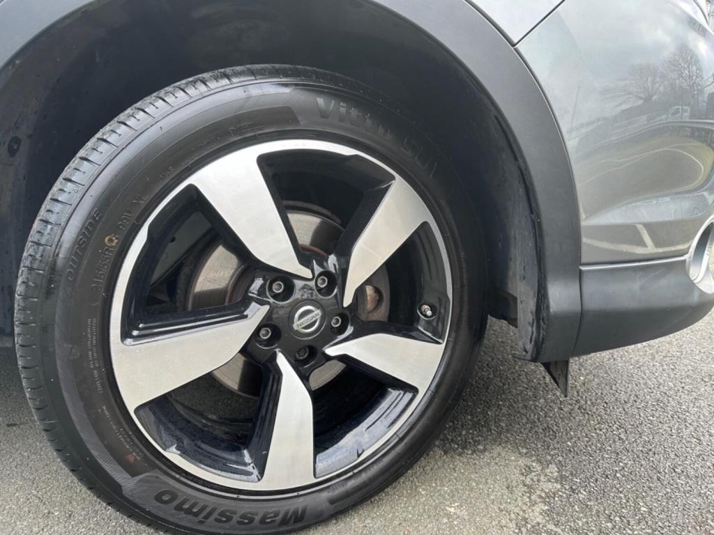 View NISSAN QASHQAI 1.2 DIG-T Acenta 