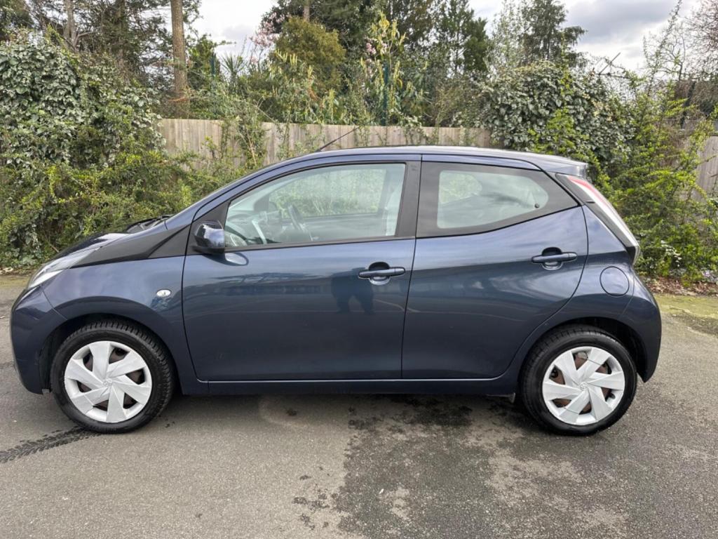 TOYOTA AYGO