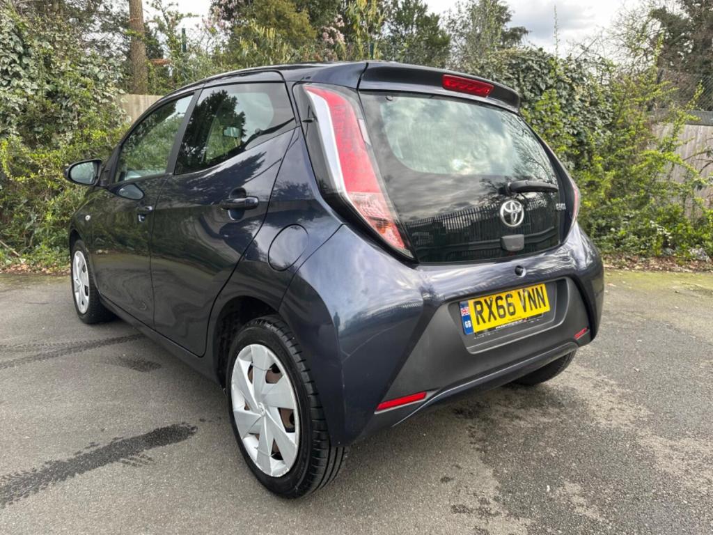 TOYOTA AYGO