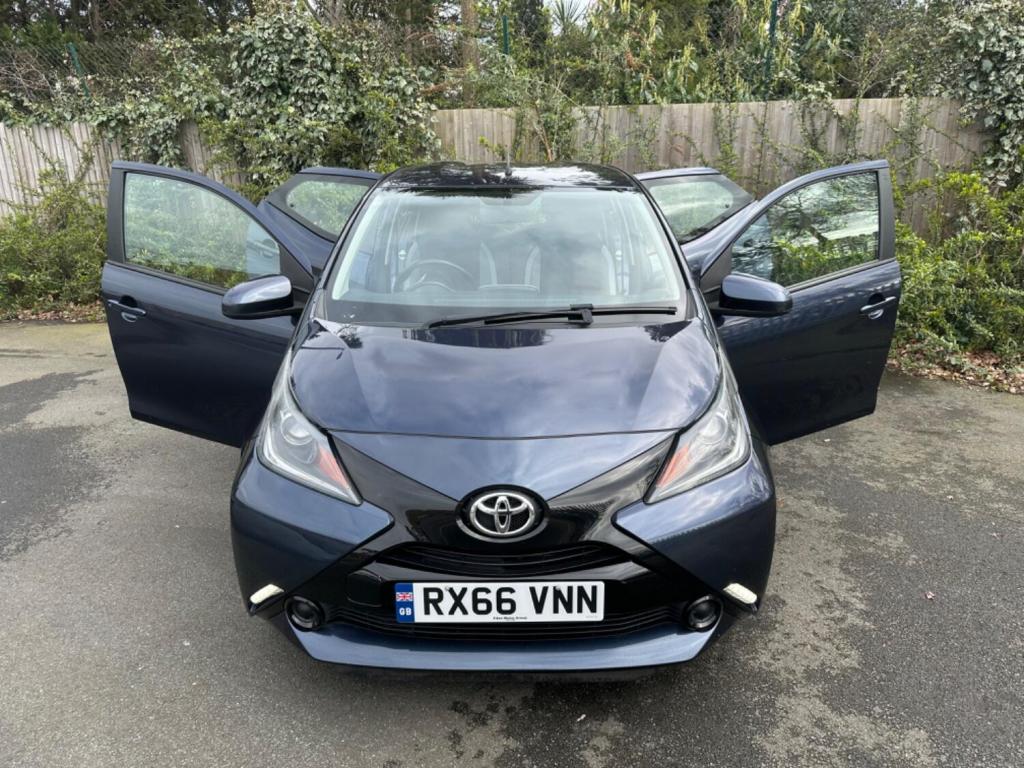 TOYOTA AYGO