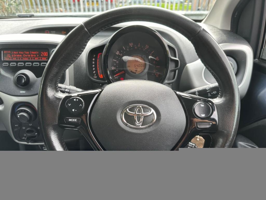 TOYOTA AYGO