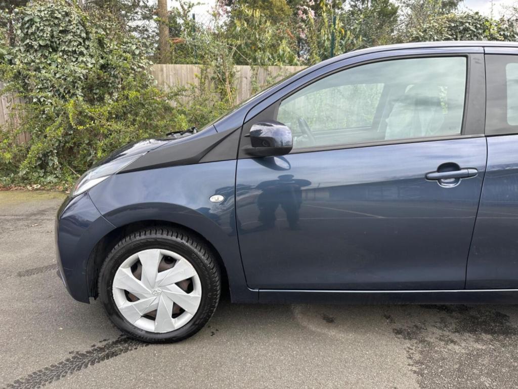 TOYOTA AYGO