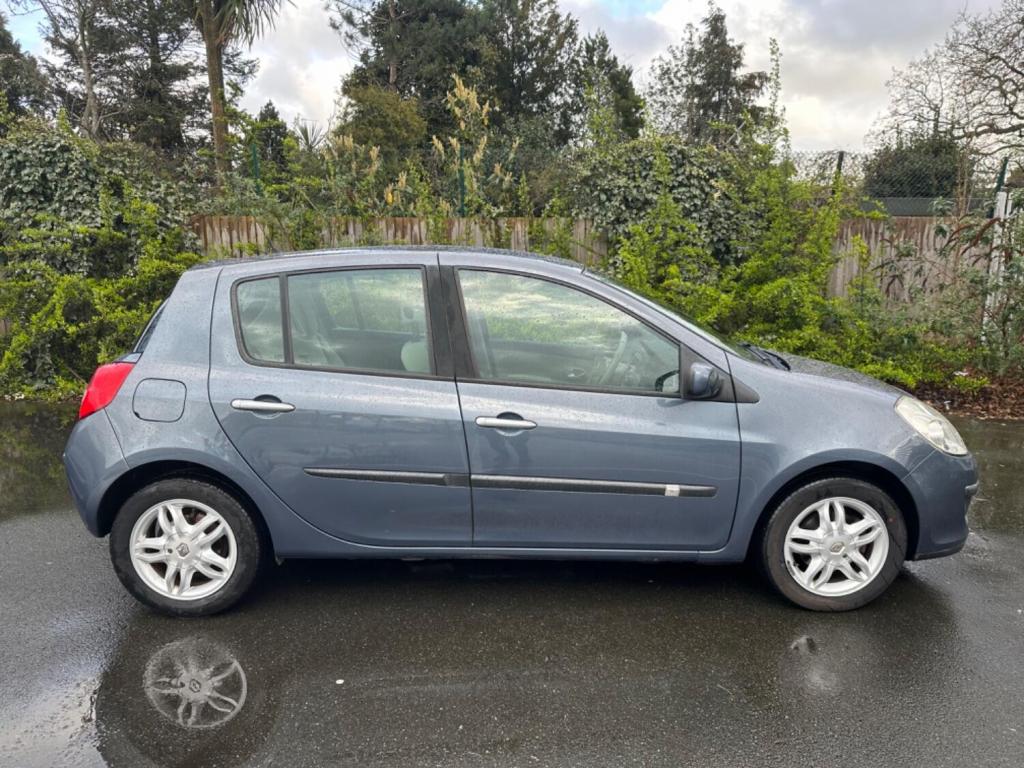 RENAULT CLIO