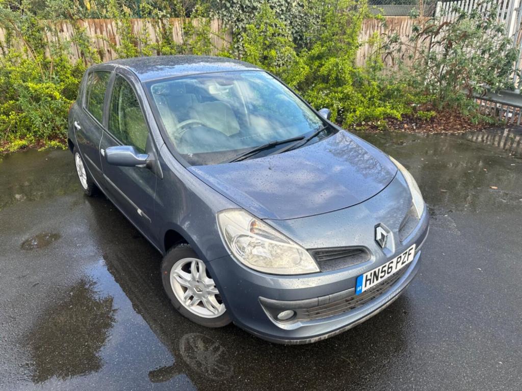 RENAULT CLIO