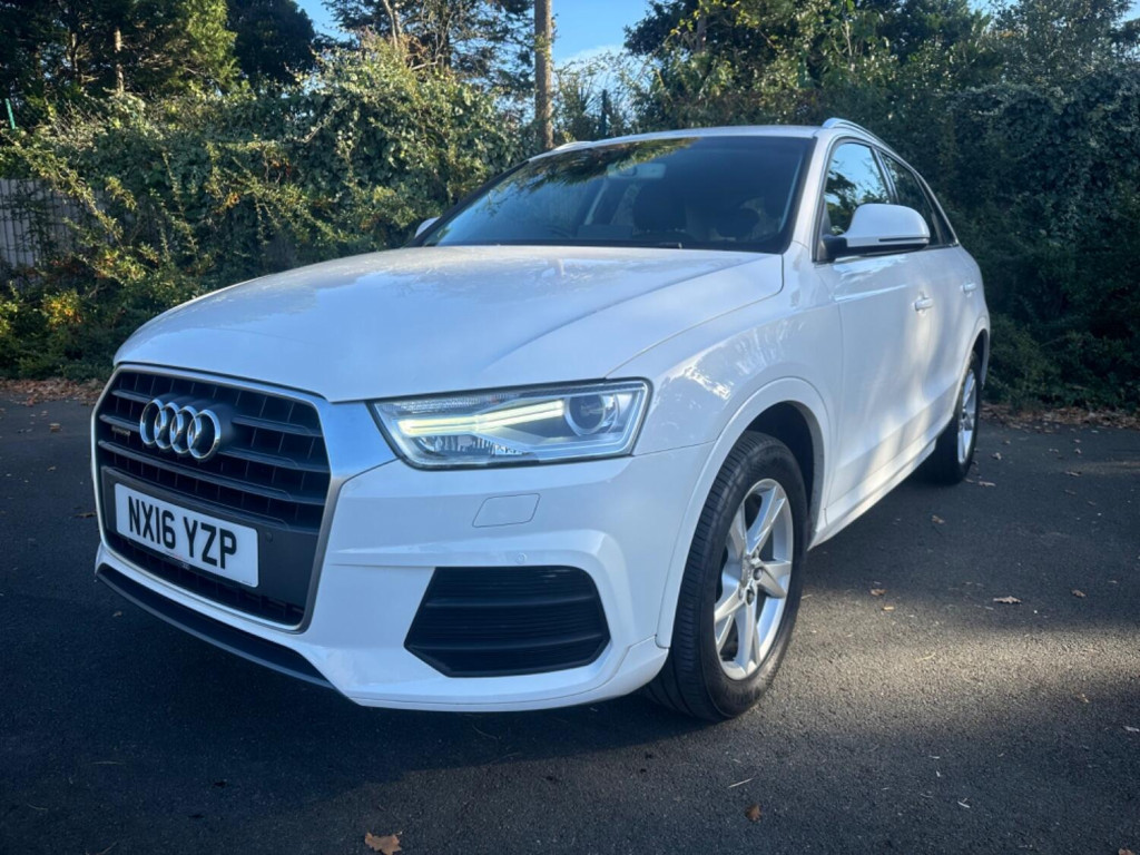 AUDI Q3