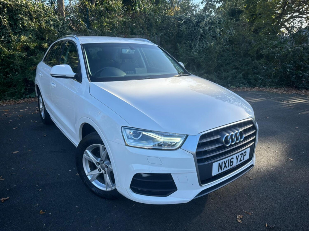 AUDI Q3