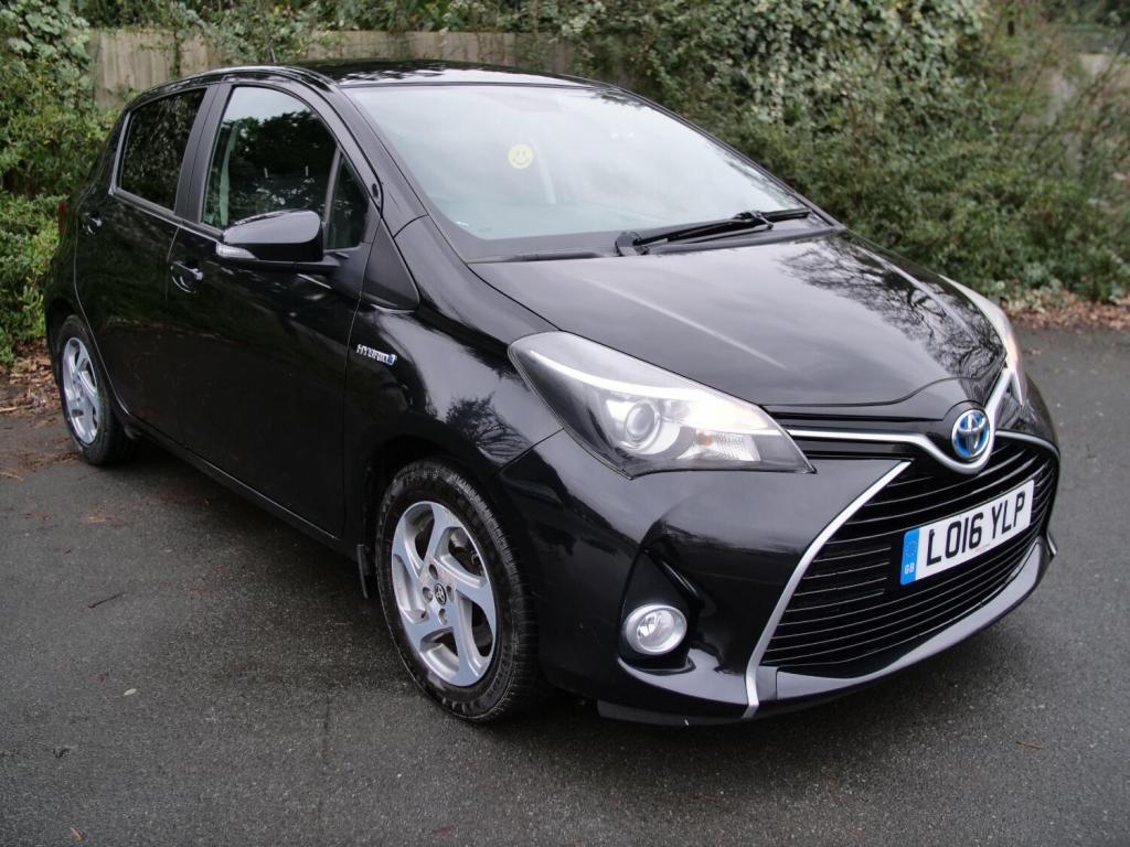 View TOYOTA YARIS 1.5 VVT-h Icon