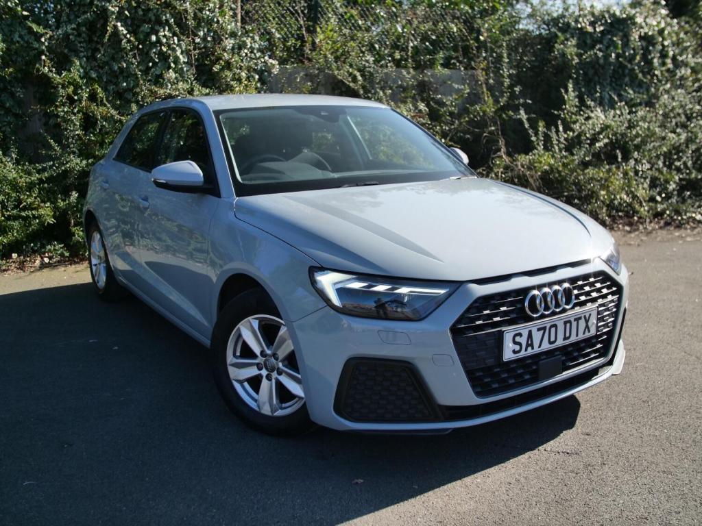 View AUDI A1 1.0 TFSI 25 Technik