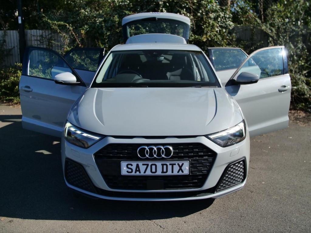 AUDI A1