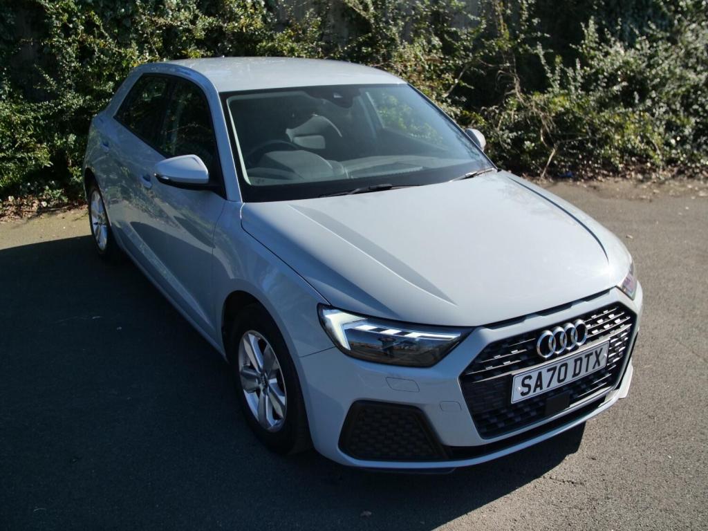 AUDI A1