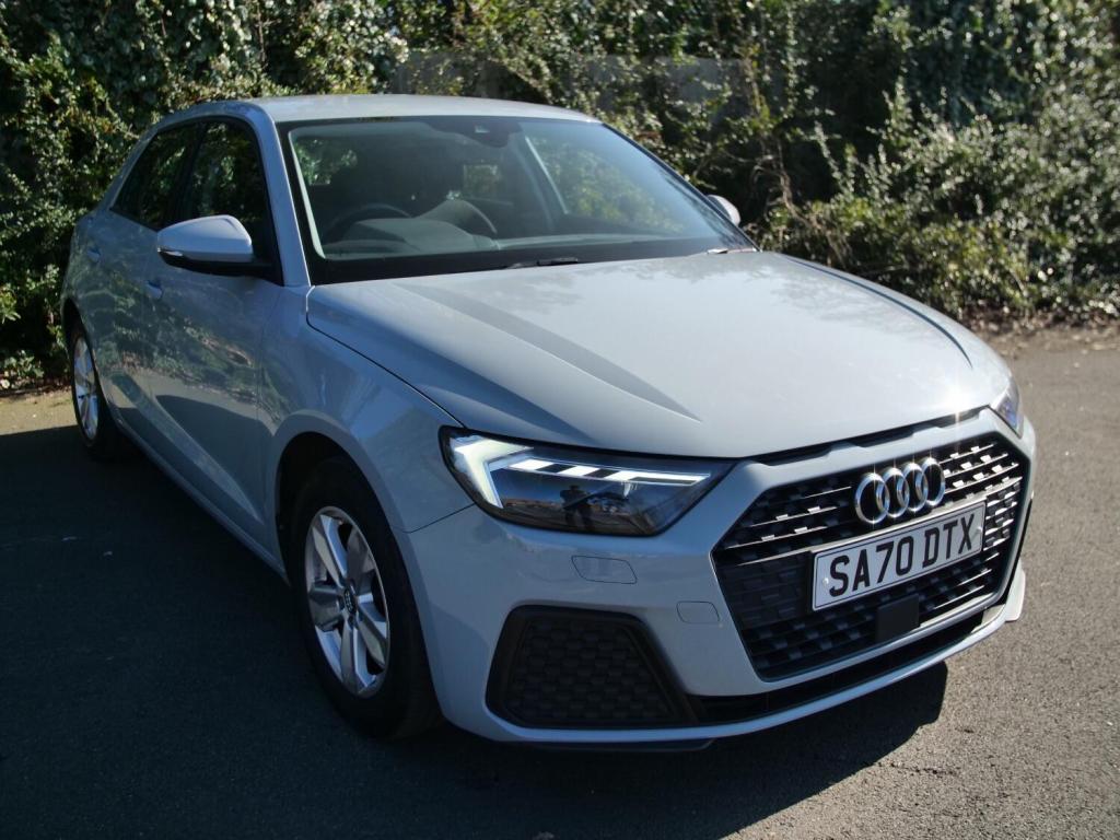 AUDI A1