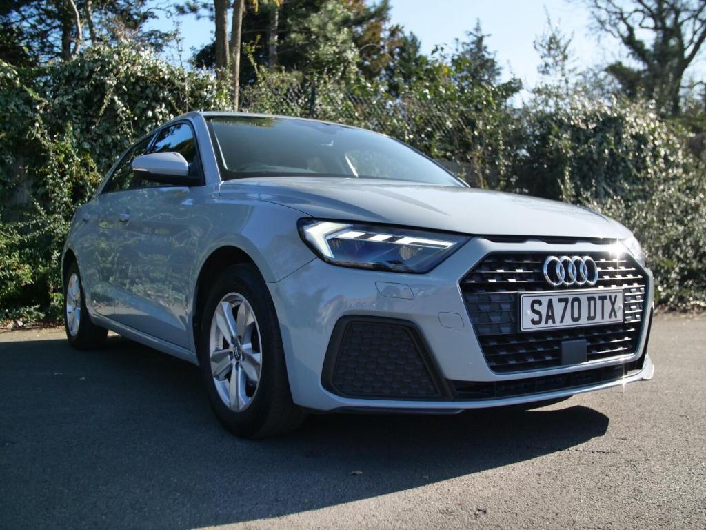 AUDI A1