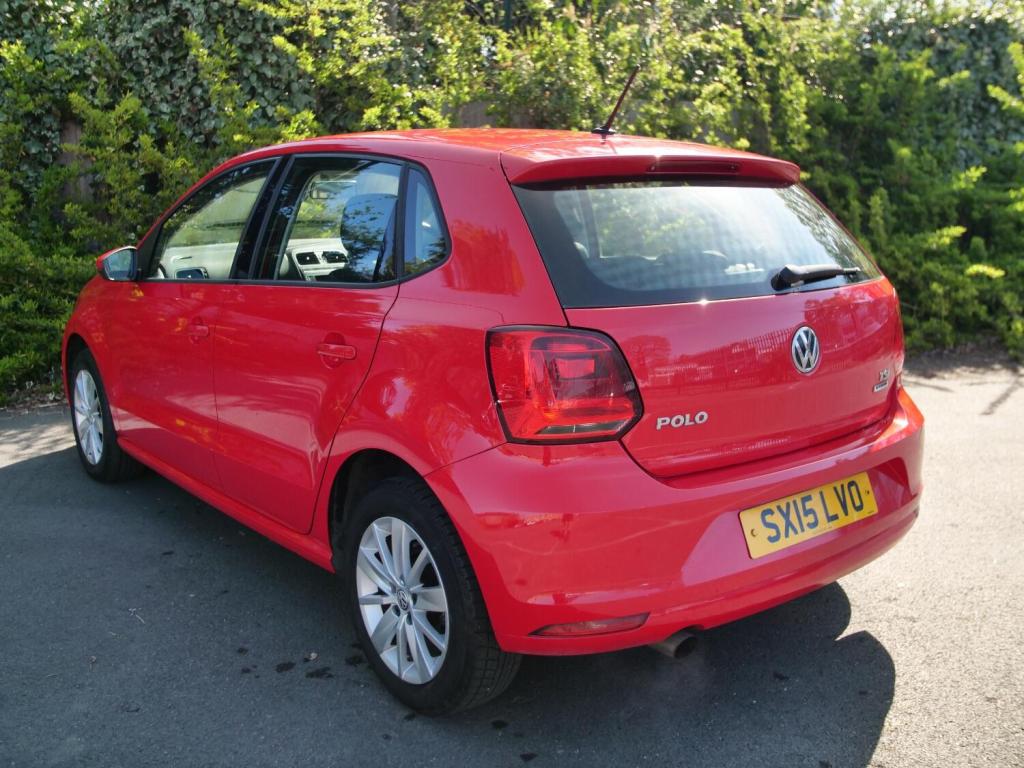 VOLKSWAGEN POLO
