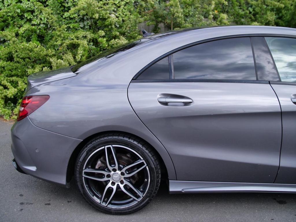 MERCEDES-BENZ CLA