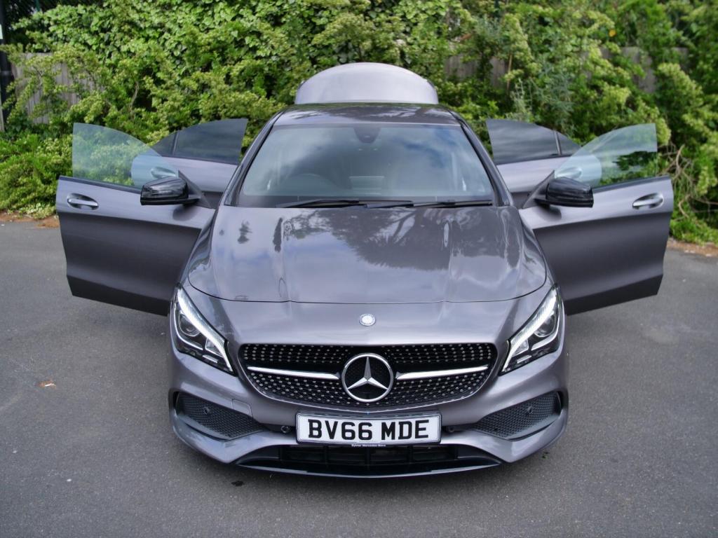 MERCEDES-BENZ CLA
