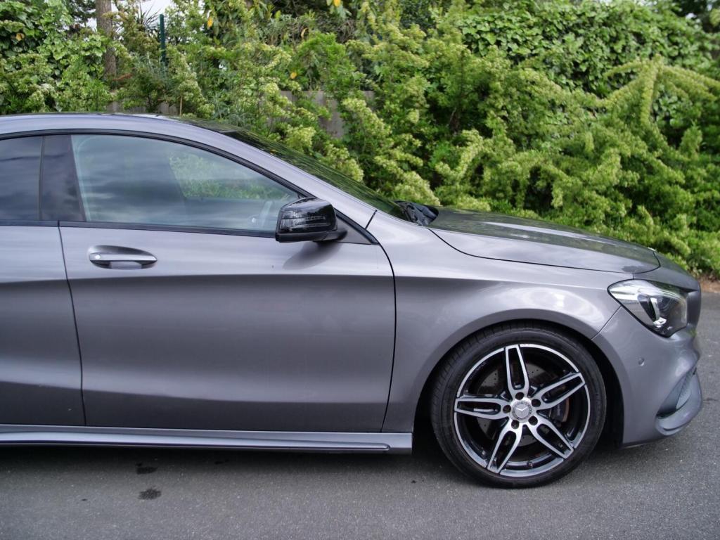 MERCEDES-BENZ CLA
