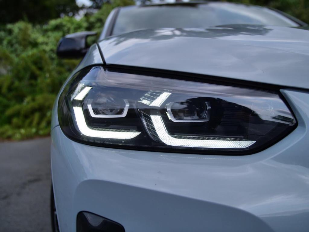 View BMW X4 3.0 X4 M40i