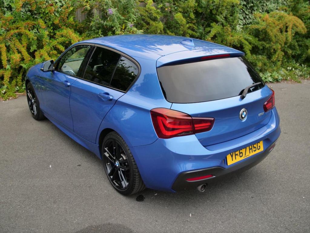 BMW 1 SERIES