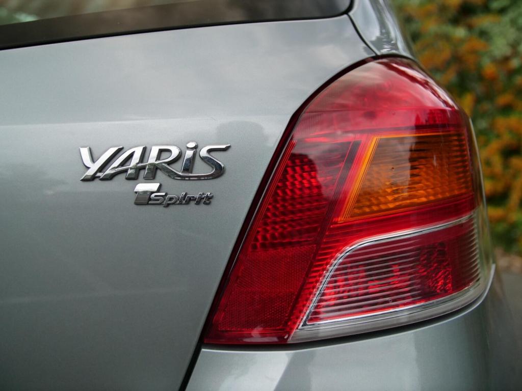 TOYOTA YARIS