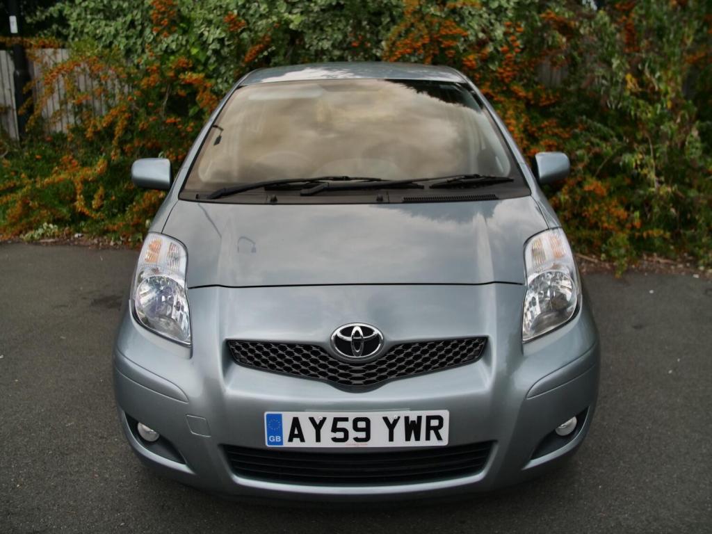 TOYOTA YARIS