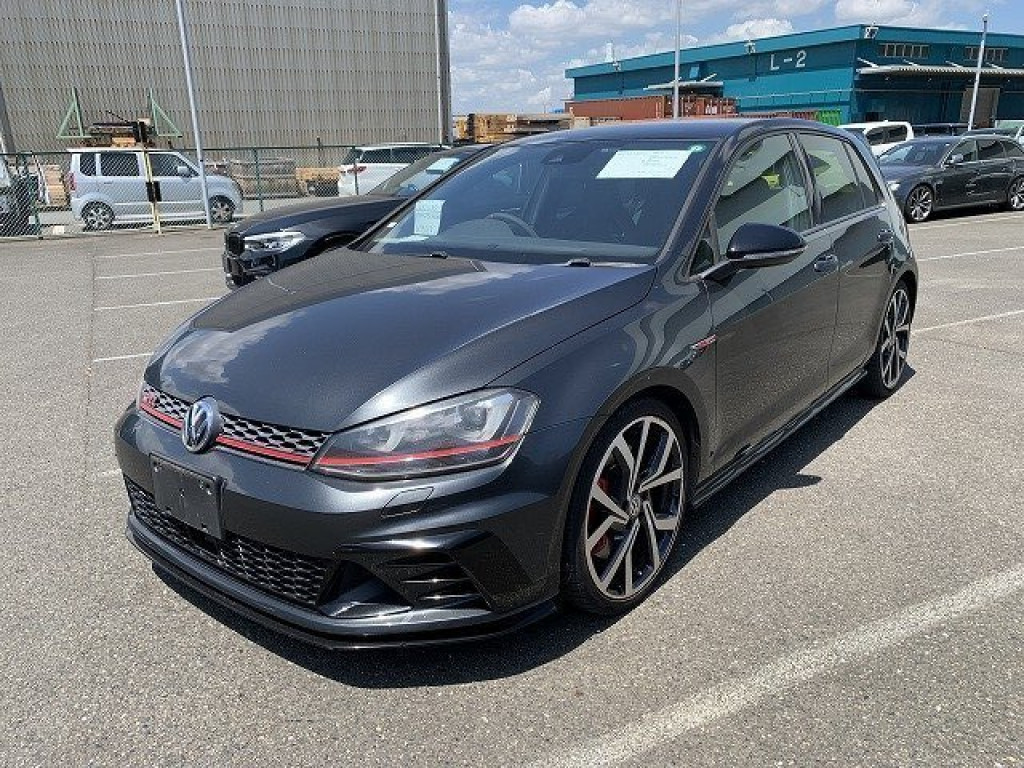 View VOLKSWAGEN GOLF 2.0 TSI BlueMotion Tech GTI Clubsport 40