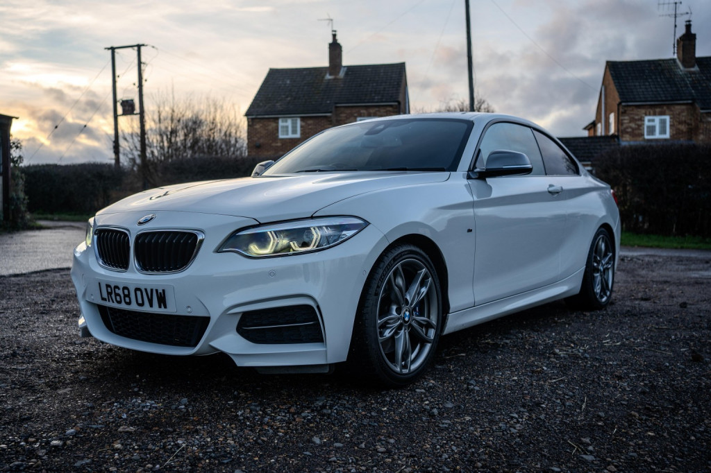 View BMW 2 SERIES 3.0 M240i GPF