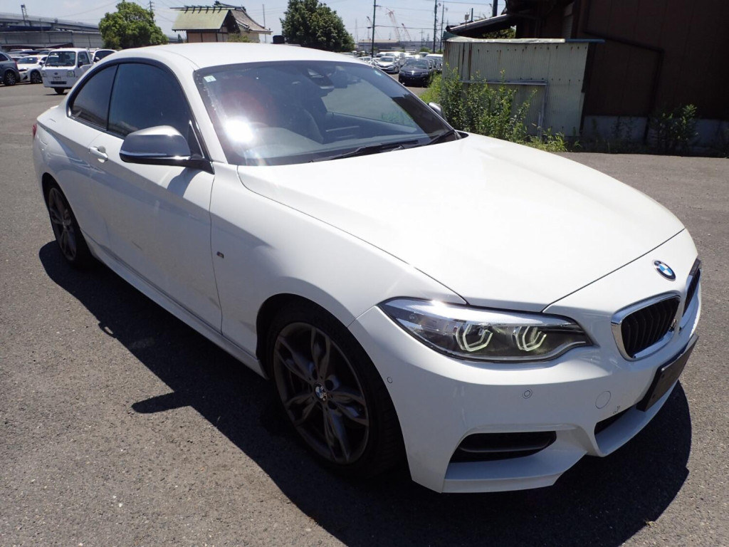 View BMW 2 SERIES 3.0 M240i GPF