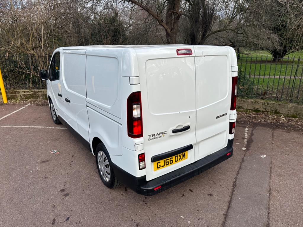RENAULT TRAFIC